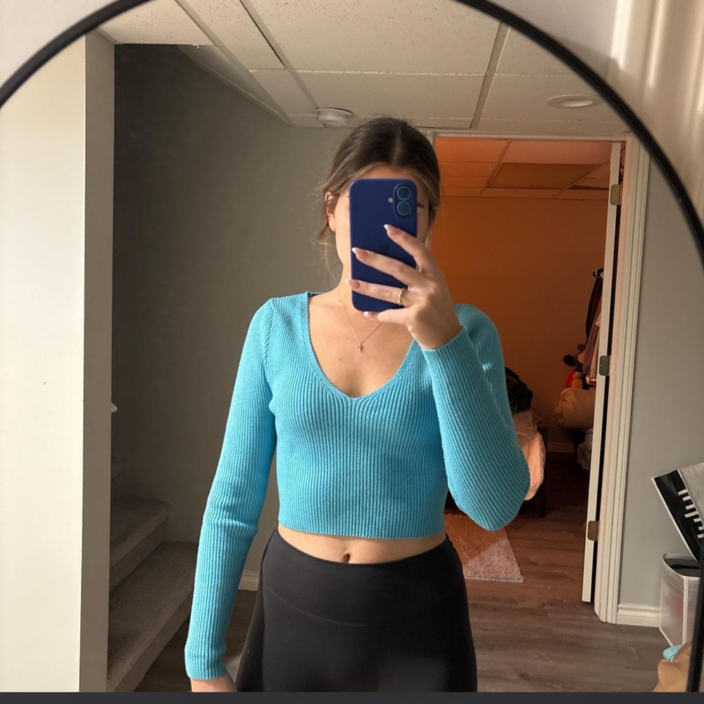 Billy J Turquoise V-Neck Ribbed Cropped Long Sleeve S/M Soft Y2K Knit Top